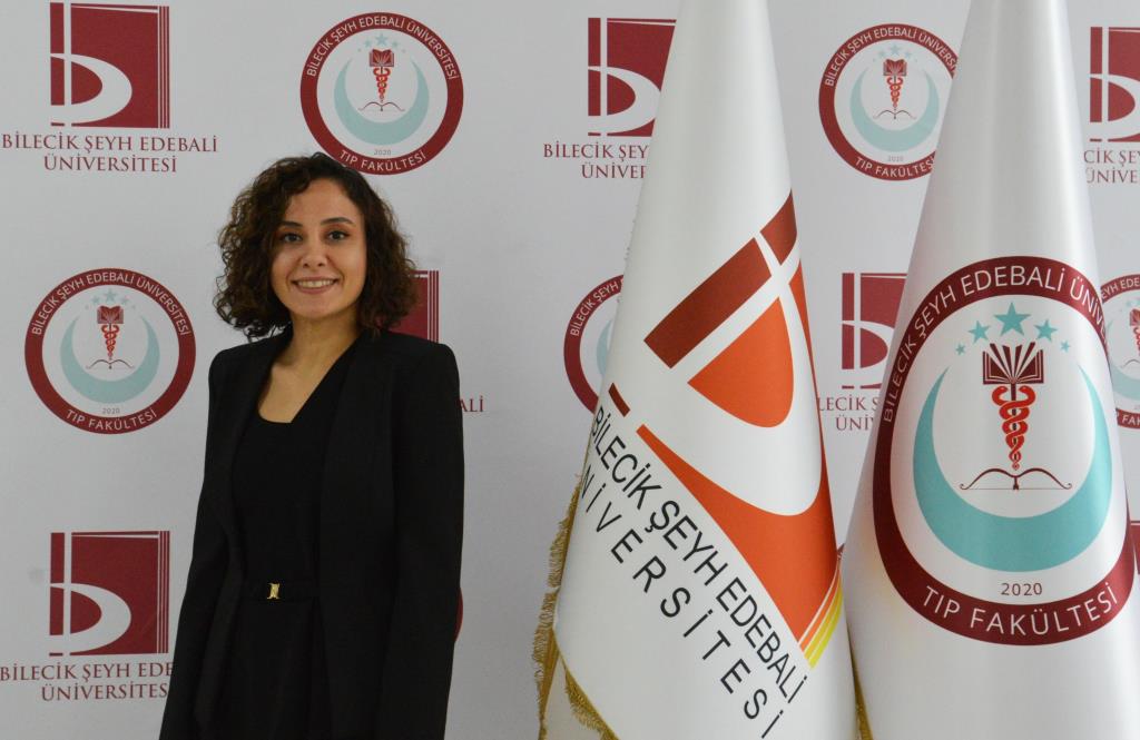 Özge Öztürk - Dönem Başkanı